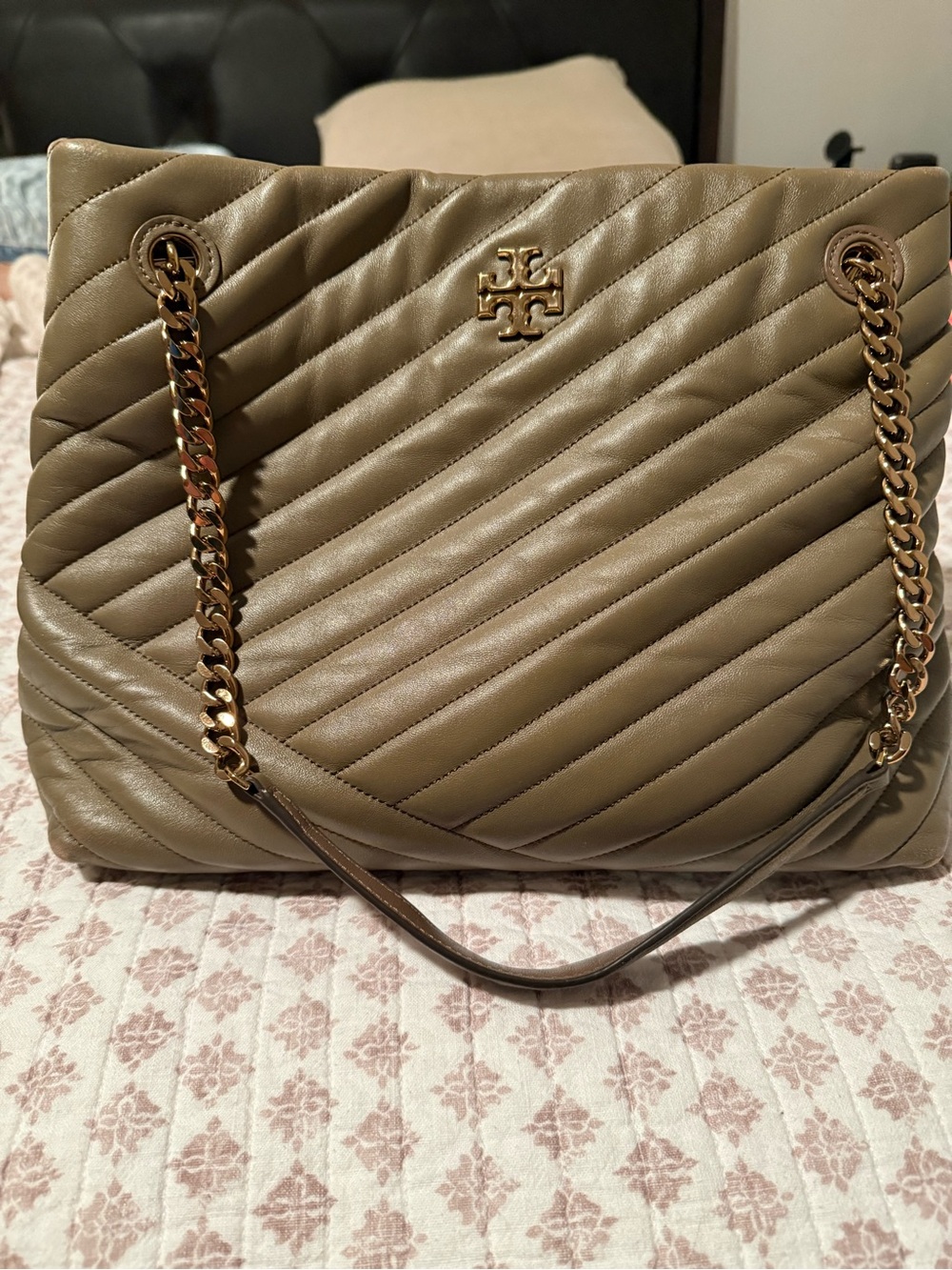 Tory Burch Quilted chevron tan Leather Chain-Handle Shoulder Bag Kira